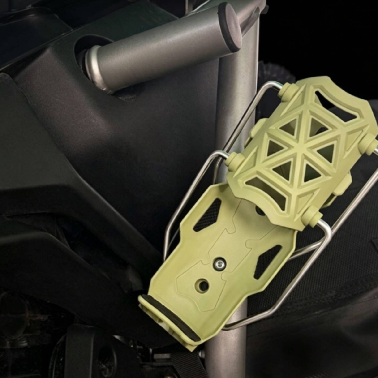 Держатель для стакана на руль  – обзор и цена Travel Accessories Holder